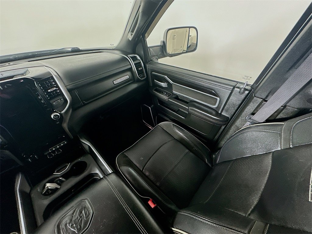 Used 2020 RAM 3500 Laramie w/ Night Edition image 11