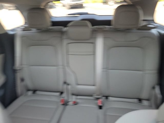 Used 2023 Lincoln Corsair AWD w/ Equipment Group 101A image 2