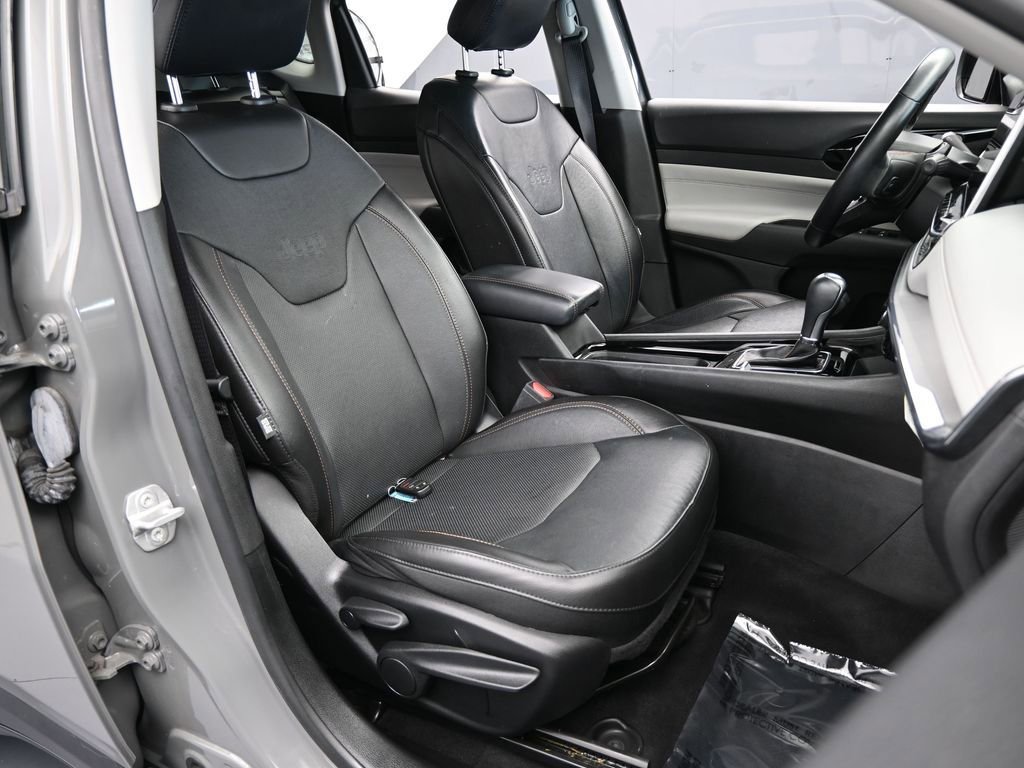 Used 2022 Jeep Compass Limited image 45