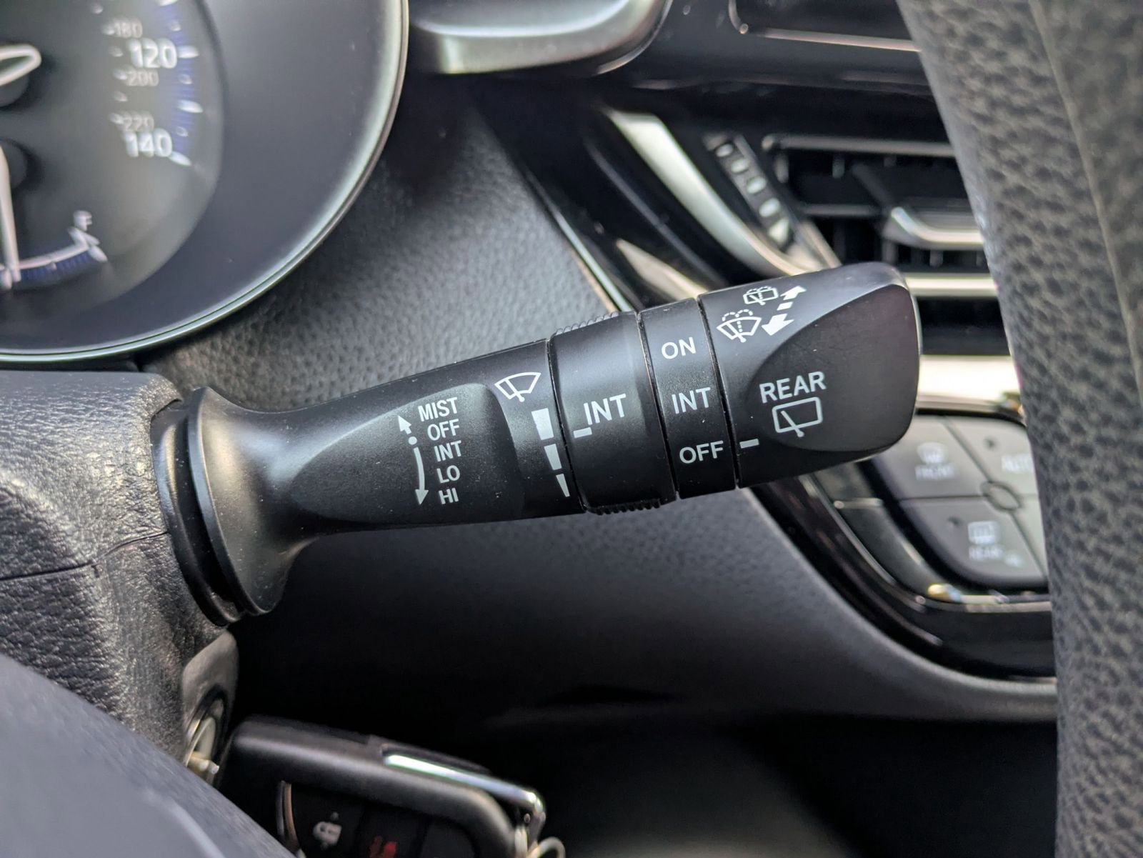 Used 2019 Toyota C-HR LE FWD image 16