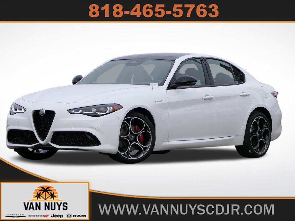 New 2025 Alfa Romeo Giulia AWD image 1