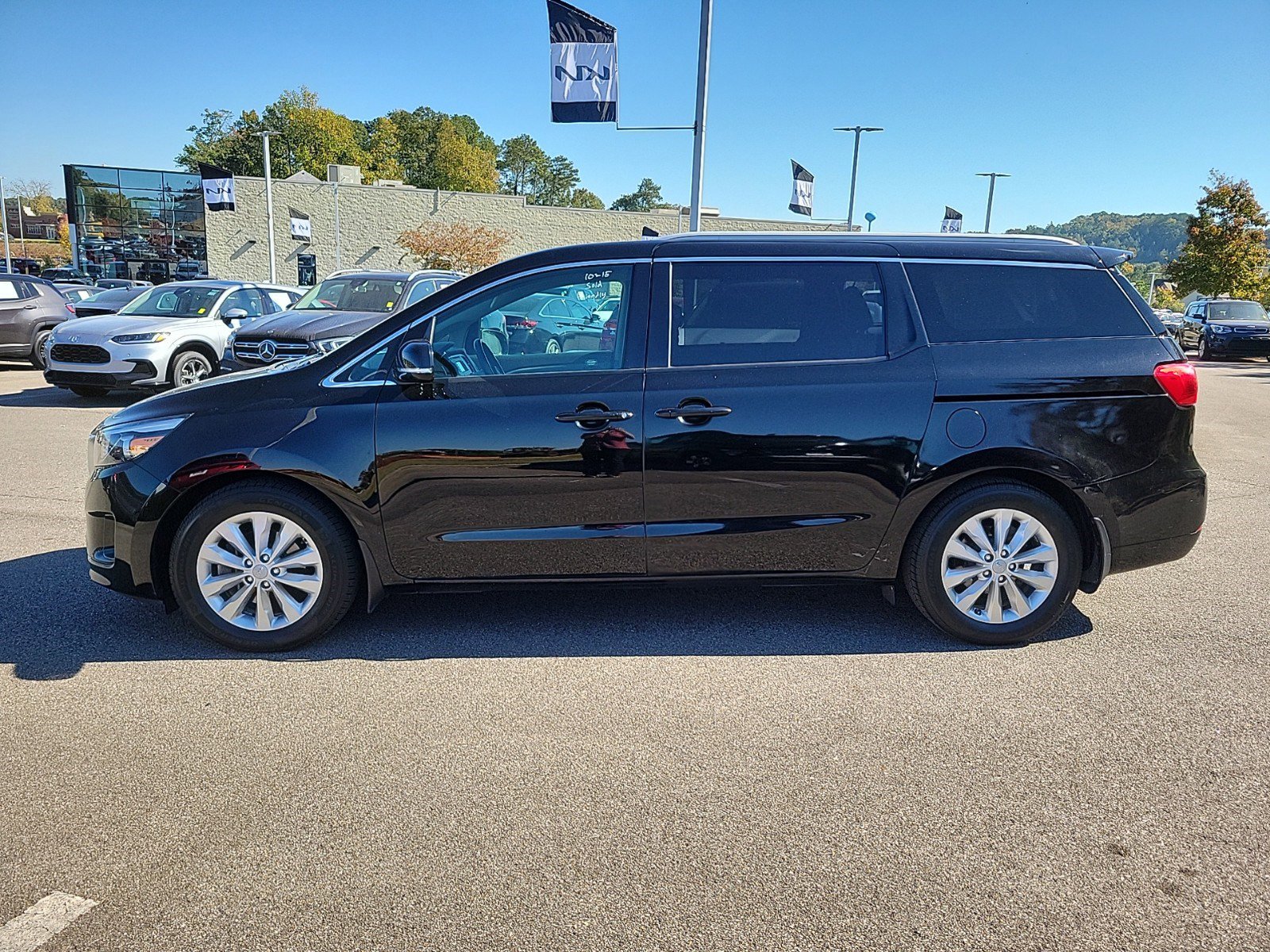 Used 2015 Kia Sedona EX w/ EX Premium Package image 26