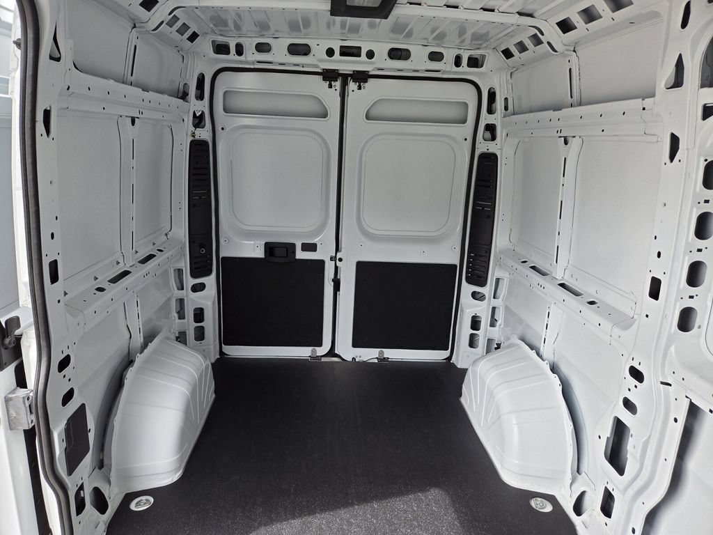 New 2026 RAM ProMaster 1500 w/ Convenience Group FWD image 11