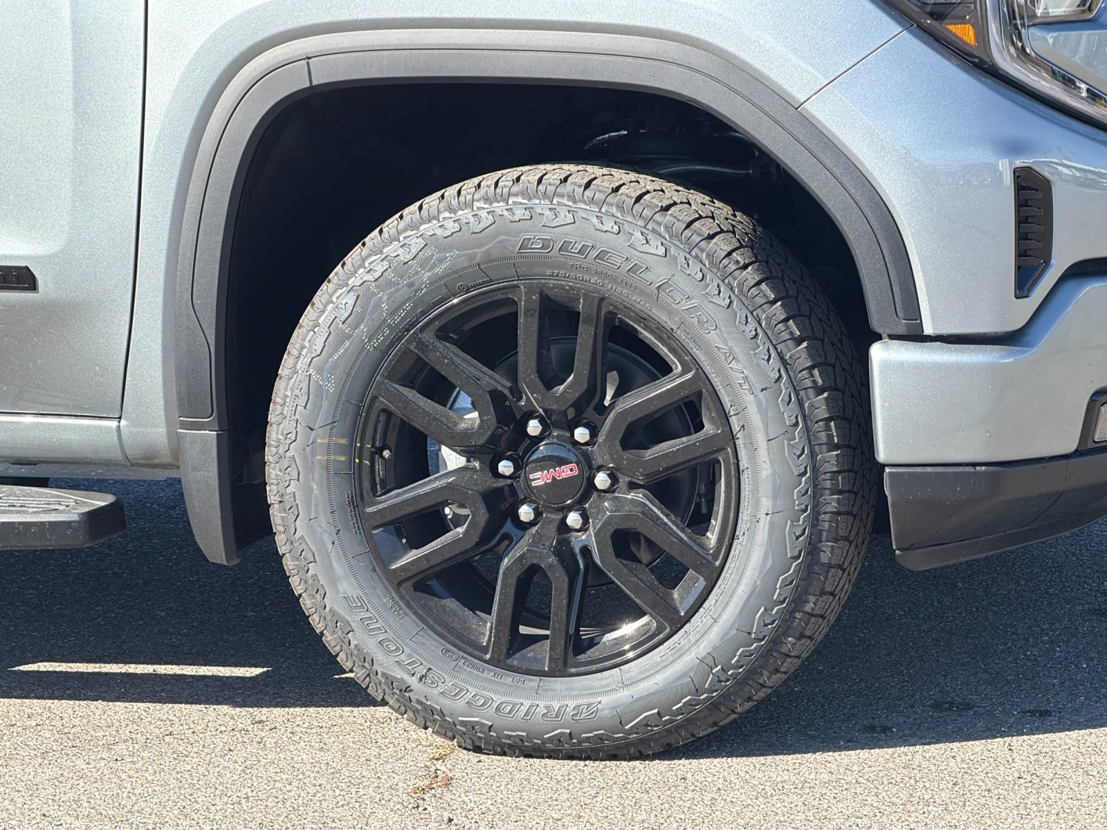 New 2026 GMC Sierra 1500 Elevation w/ LPO, Elevation Black Package AWD/4WD image 24