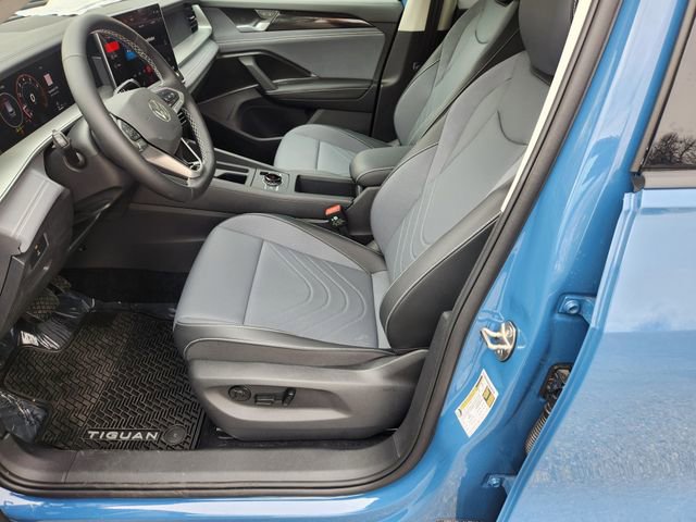 New 2026 Volkswagen Tiguan SE AWD/4WD image 11