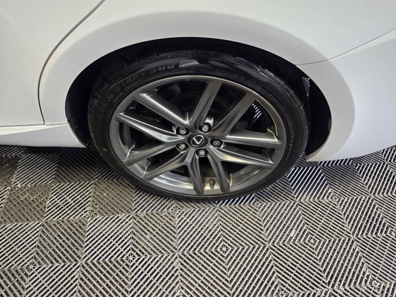 Used 2014 Lexus IS 350 w/ F Sport Package RWD image 39