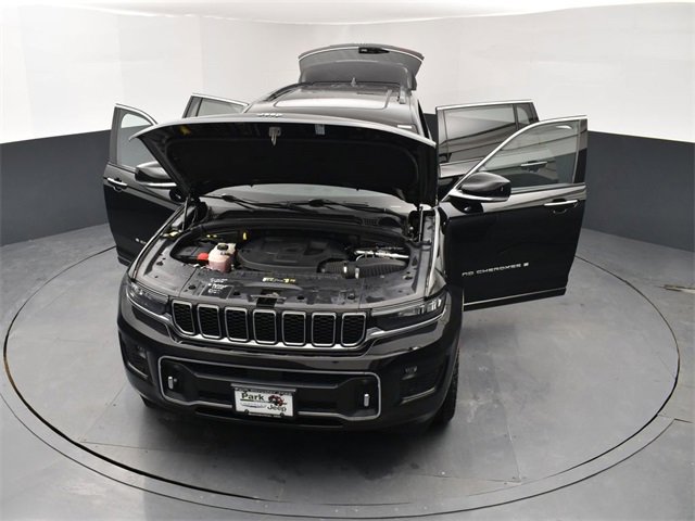Used 2023 Jeep Grand Cherokee L Overland image 28