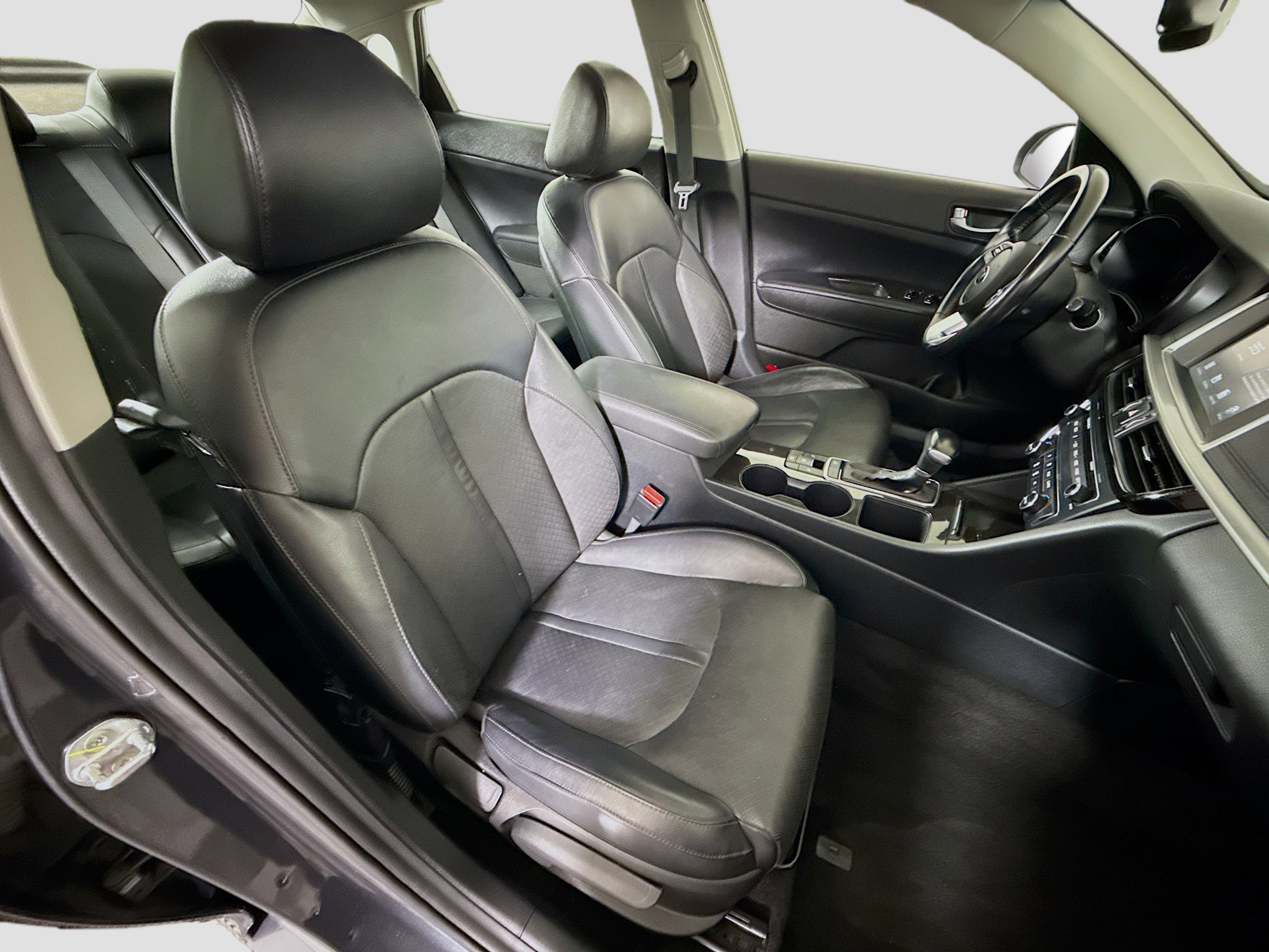 Used 2019 Kia Optima EX image 29