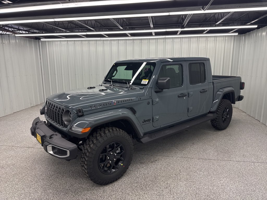 New 2026 Jeep Gladiator Sport AWD/4WD image 3