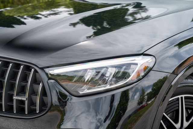 Used 2025 Mercedes-Benz GLC 43 AMG 4MATIC image 3