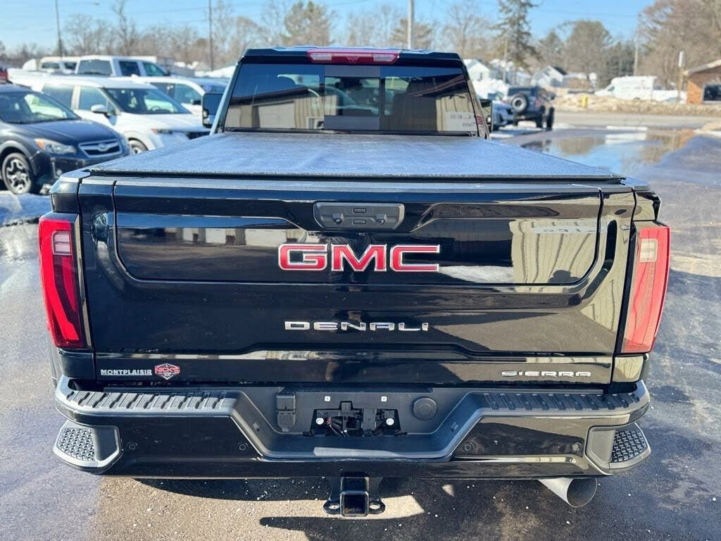 Used 2025 GMC Sierra 3500 Denali image 6