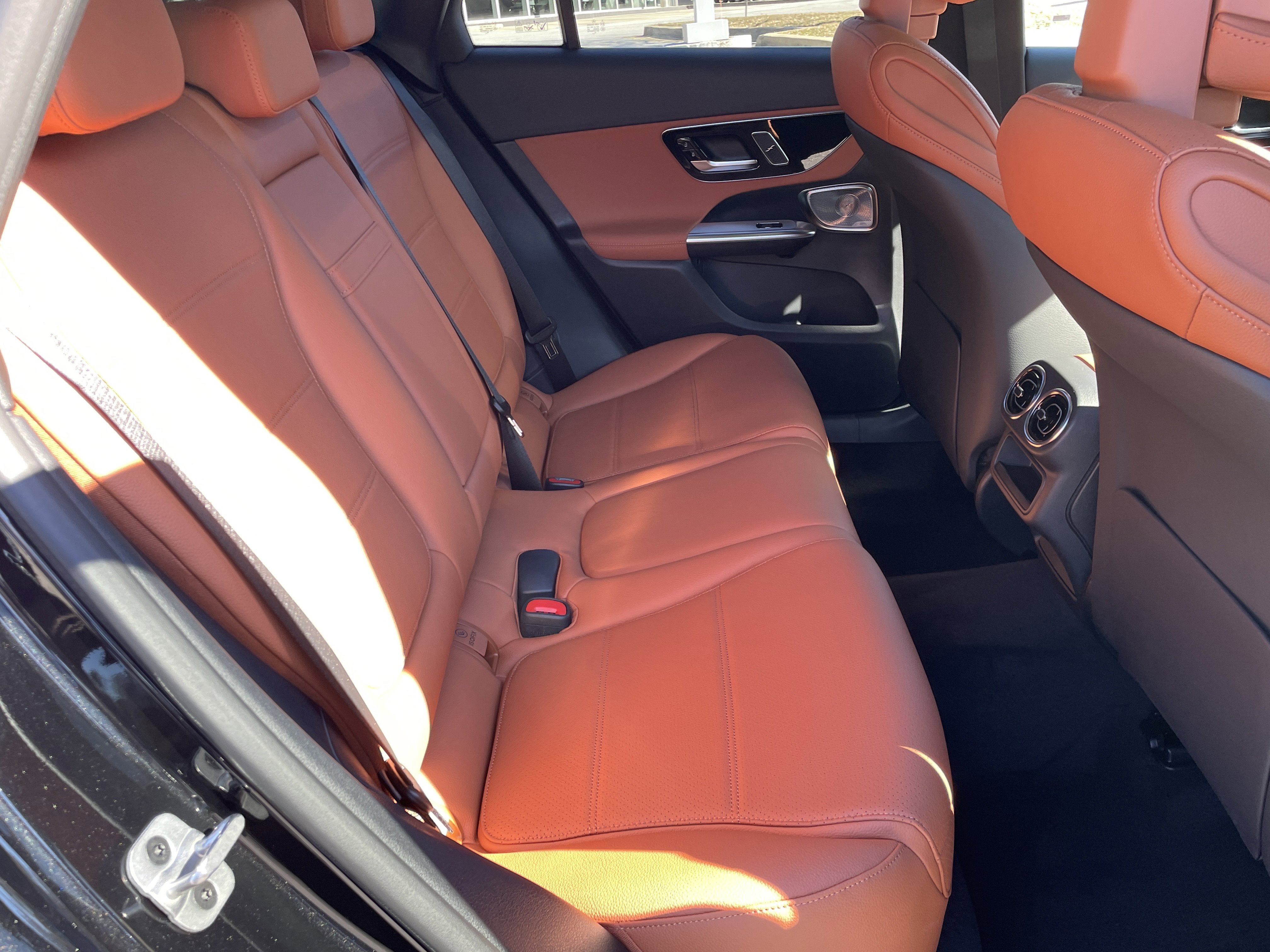 New 2026 Mercedes-Benz GLC 300 4MATIC image 40
