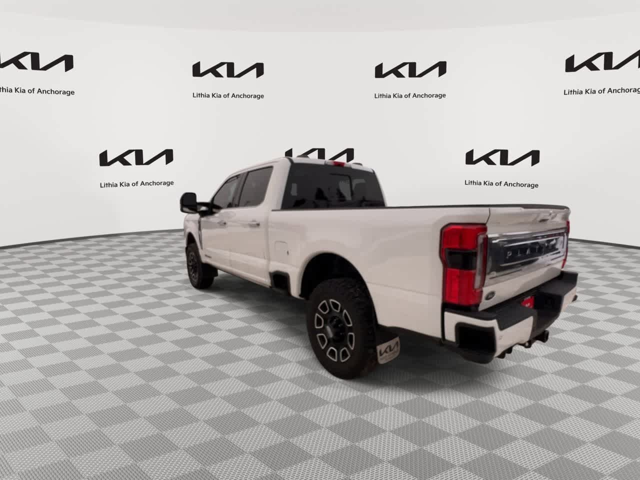 Used 2024 Ford F350 Platinum AWD/4WD image 6