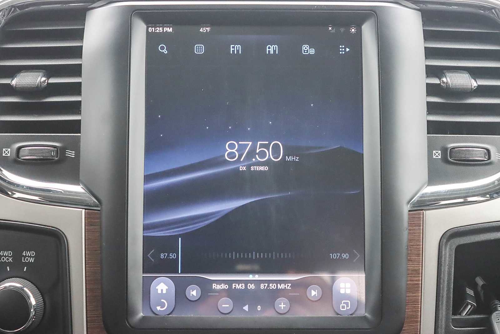 Used 2016 RAM 2500 Laramie w/ Convenience Group image 13