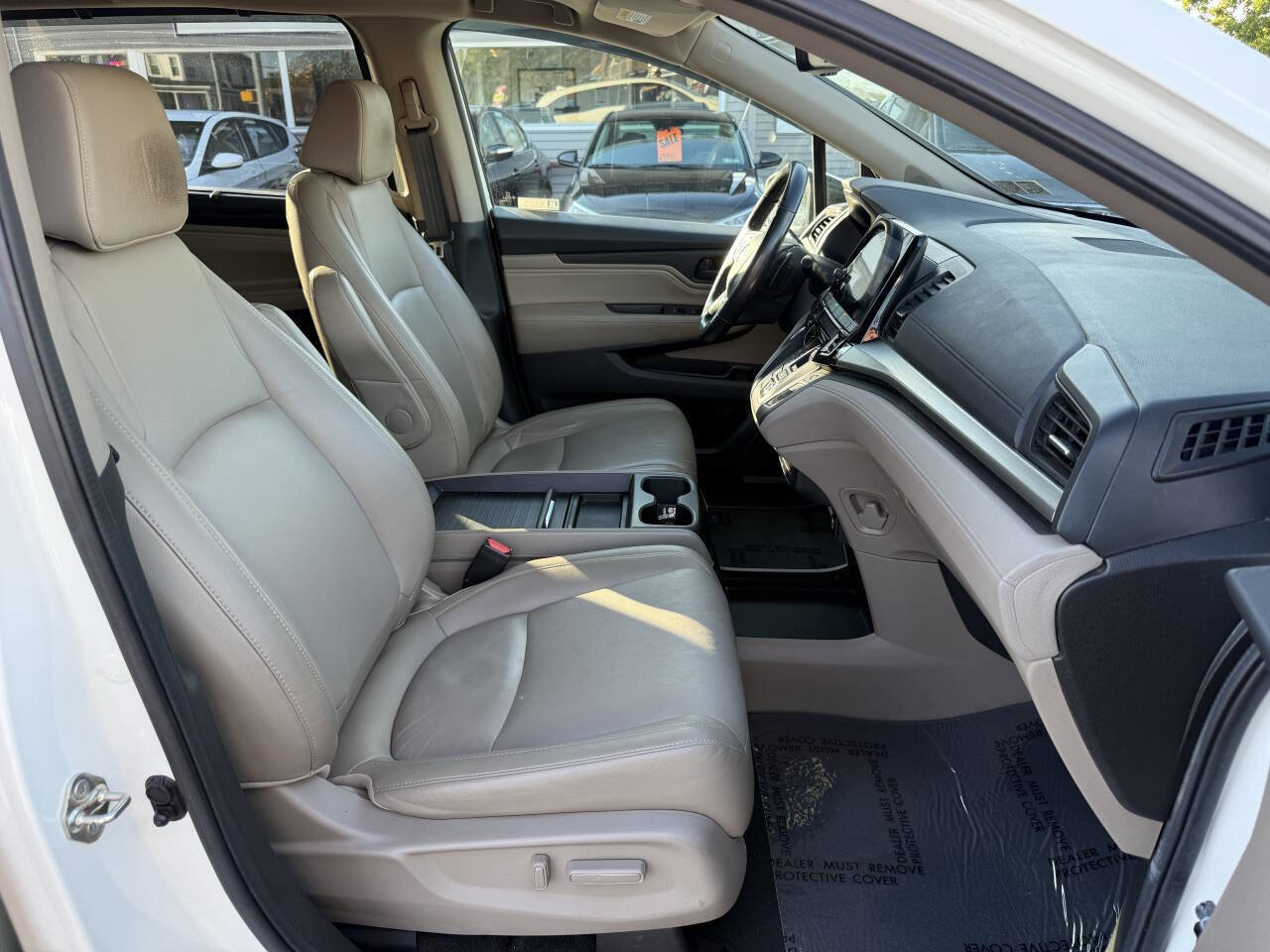 Used 2019 Honda Odyssey Touring image 17
