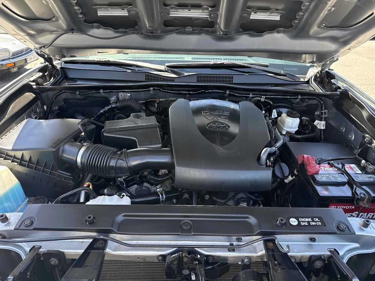 Used 2019 Toyota Tacoma TRD Sport AWD/4WD image 24