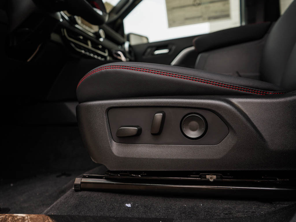 New 2026 Chevrolet Colorado Z71 w/ Technology Package image 16