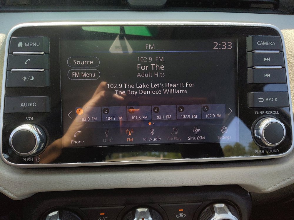 Used 2021 Nissan Versa SV FWD image 25