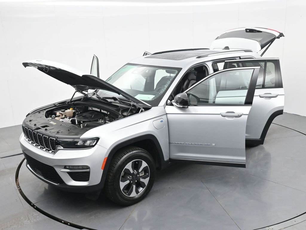 Used 2024 Jeep Grand Cherokee Limited 4xe AWD/4WD image 39