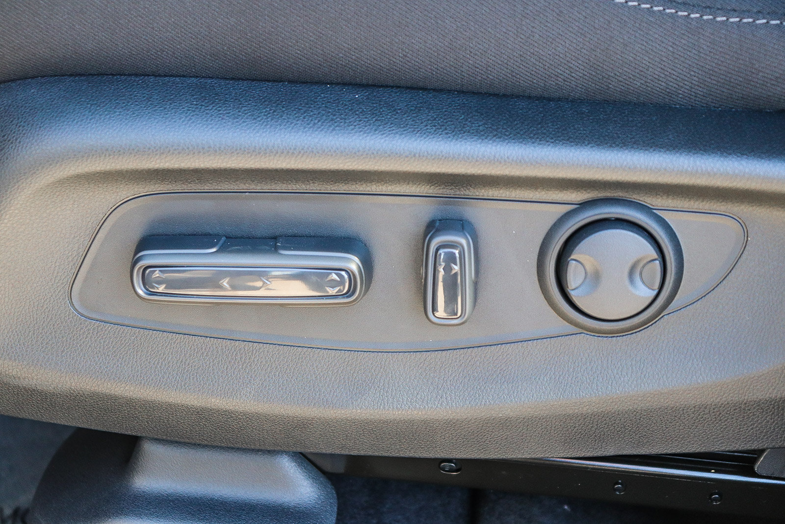 New 2026 Honda CR-V EX image 25