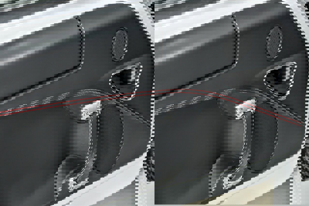 Used 2015 Alfa Romeo 4C Coupe w/ Leather Interior Group image 19