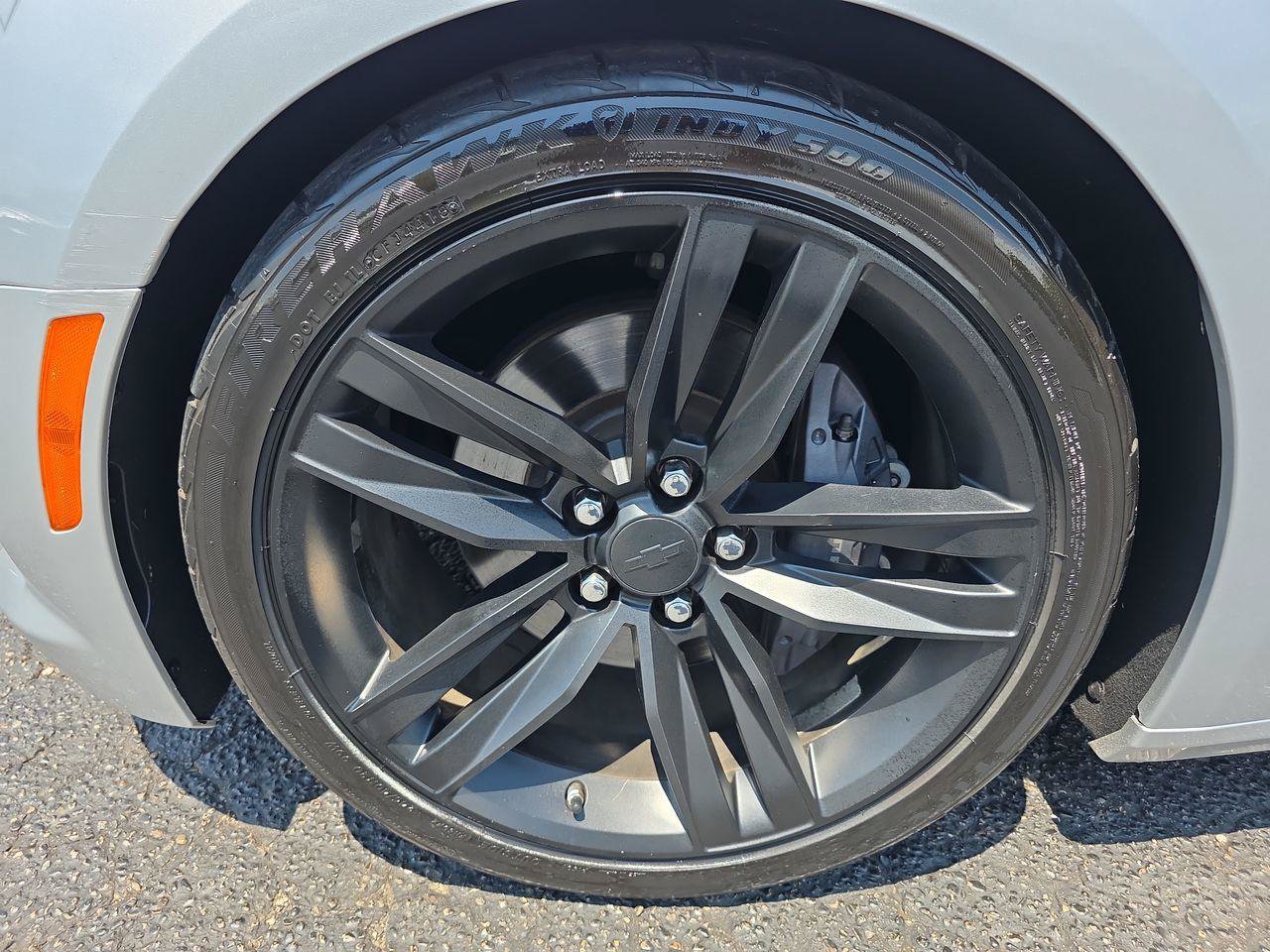 Used 2017 Chevrolet Camaro SS RWD image 30