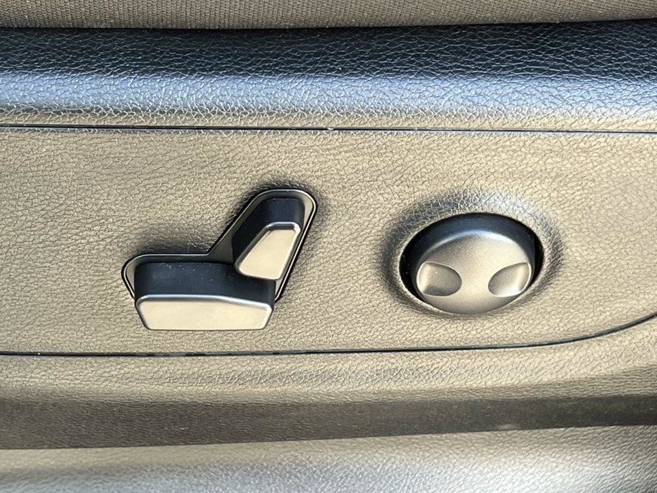 Used 2025 RAM 1500 Big Horn AWD/4WD image 13
