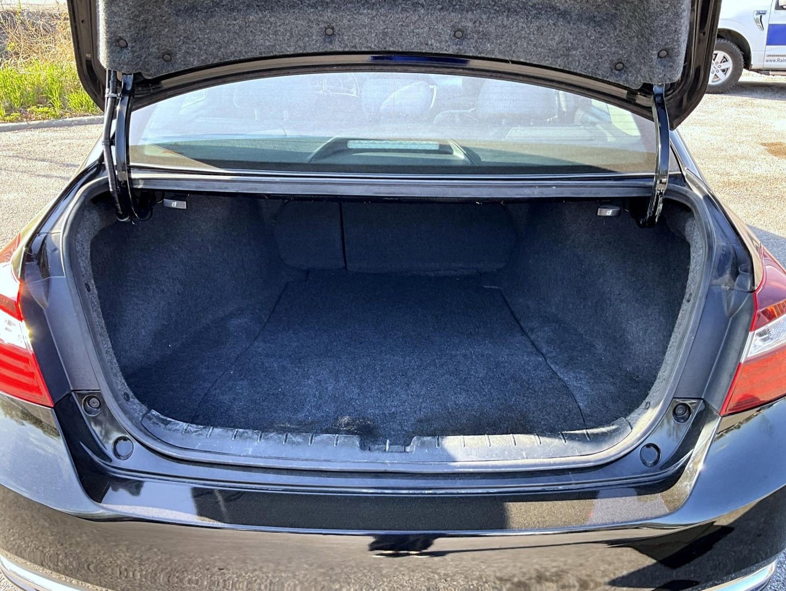 Used 2016 Honda Accord EX image 9