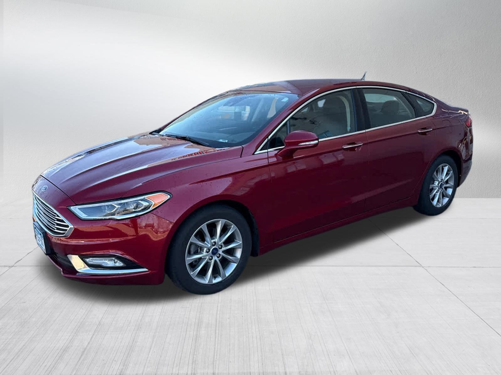 Used 2017 Ford Fusion SE w/ Fusion SE Technology Package FWD image 3