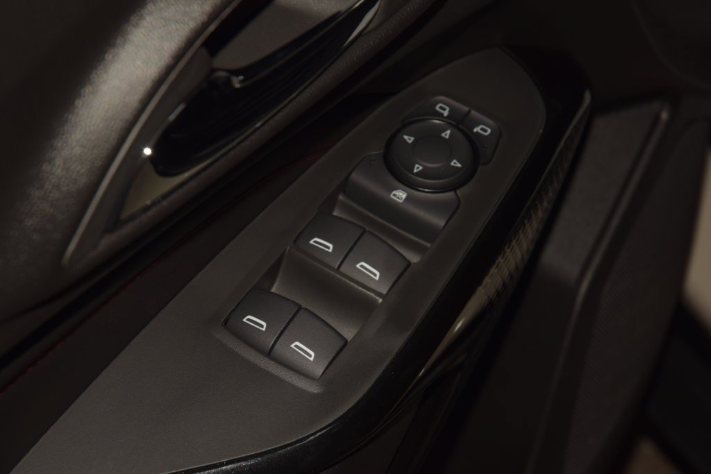 New 2026 Chevrolet Trax RS w/ Sunroof Package FWD image 45