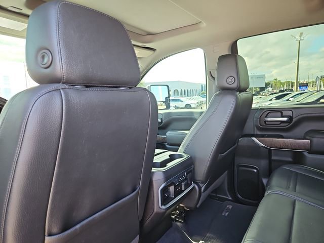 Used 2020 GMC Sierra 3500 Denali w/ Denali Ultimate Package image 11