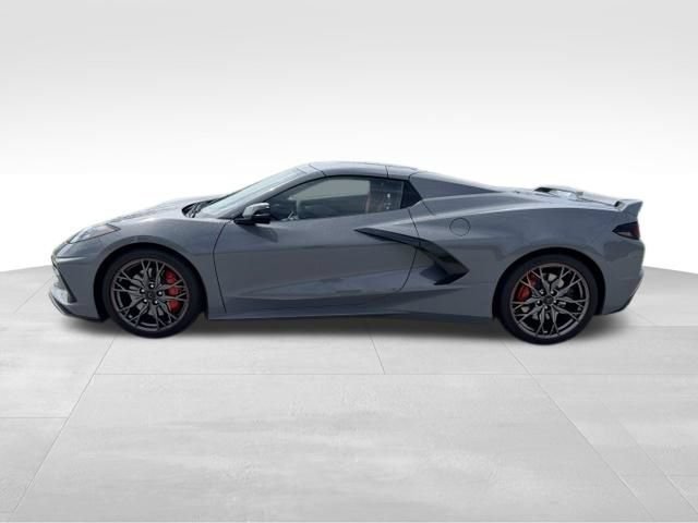 Used 2024 Chevrolet Corvette Stingray Premium Conv w/ Z51 Performance Package RWD image 3