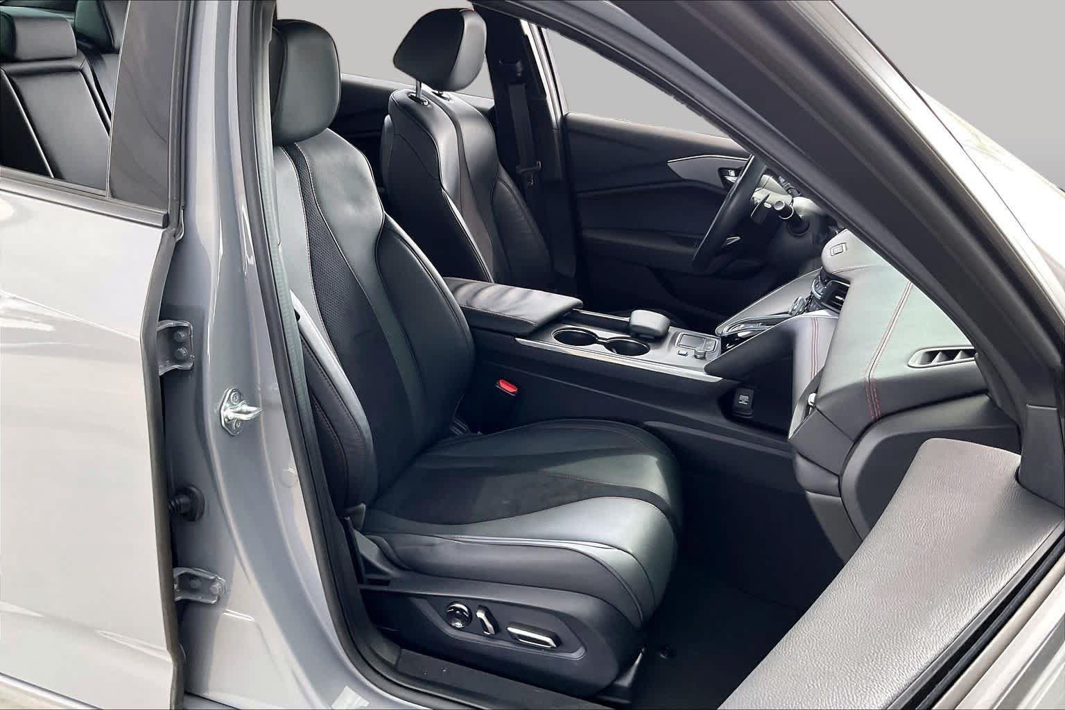 Used 2024 Acura TLX w/ A-SPEC Package AWD/4WD image 9