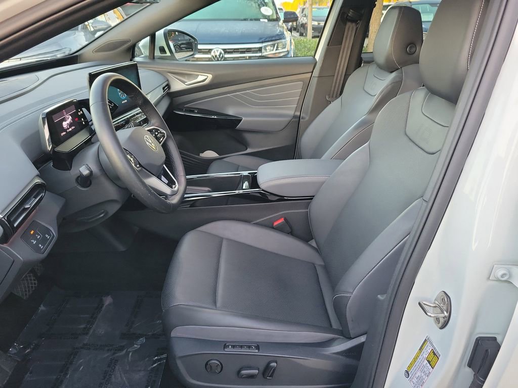 Used 2023 Volkswagen ID.4 S image 14