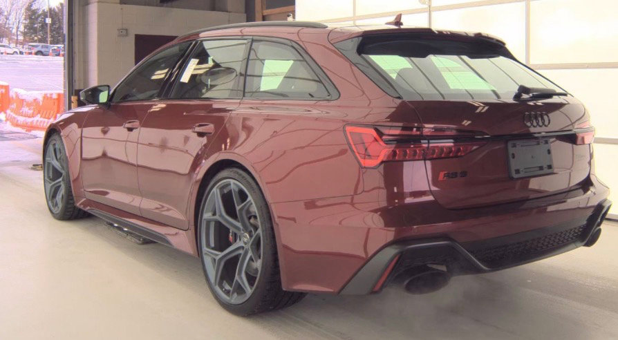 Used 2024 Audi RS 6 performance image 5