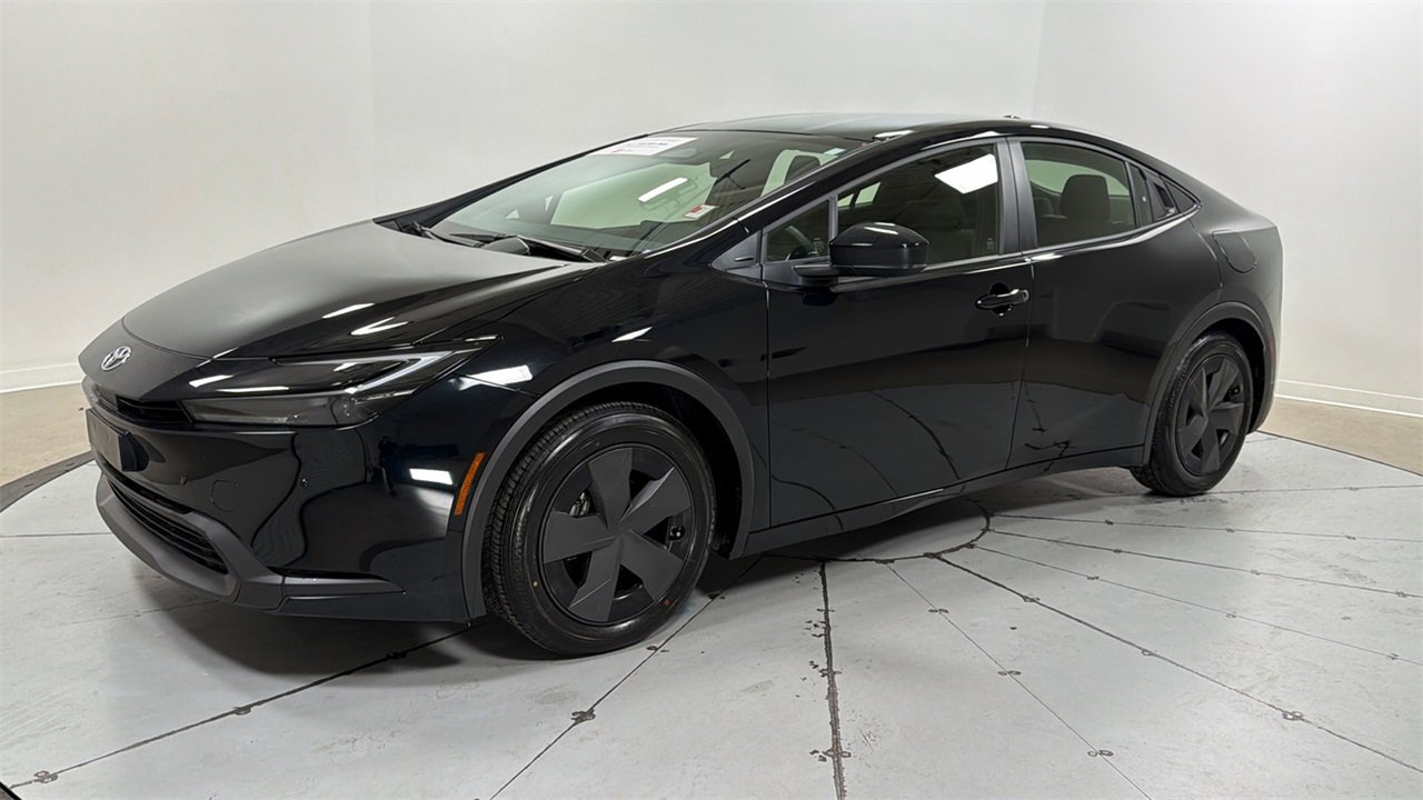 Used 2025 Toyota Prius LE