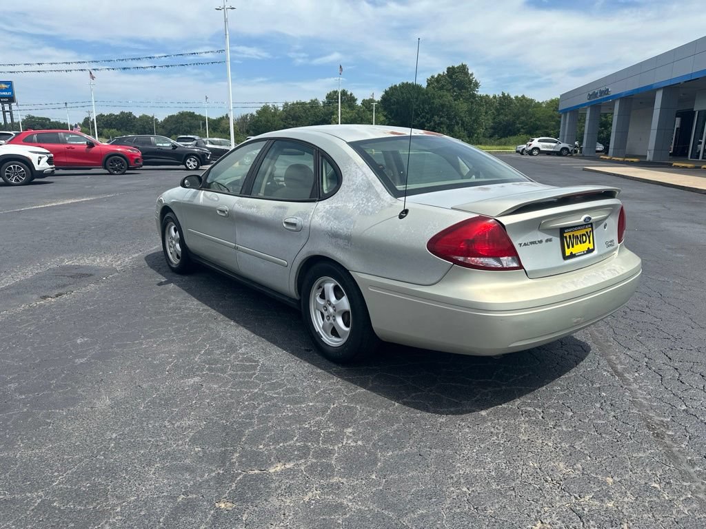 Used 2006 Ford Taurus SE FWD image 5