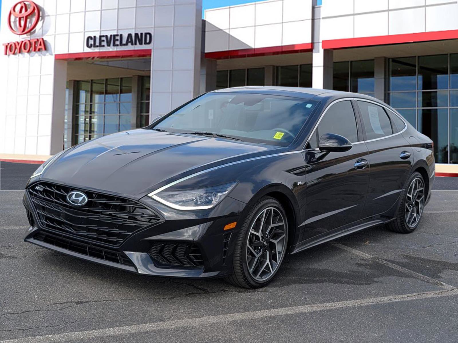 Used 2023 Hyundai Sonata N Line image 4