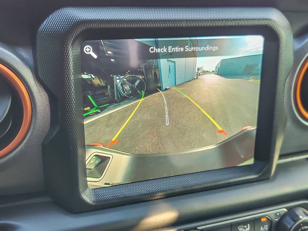 Used 2021 Jeep Gladiator Mojave AWD/4WD image 14