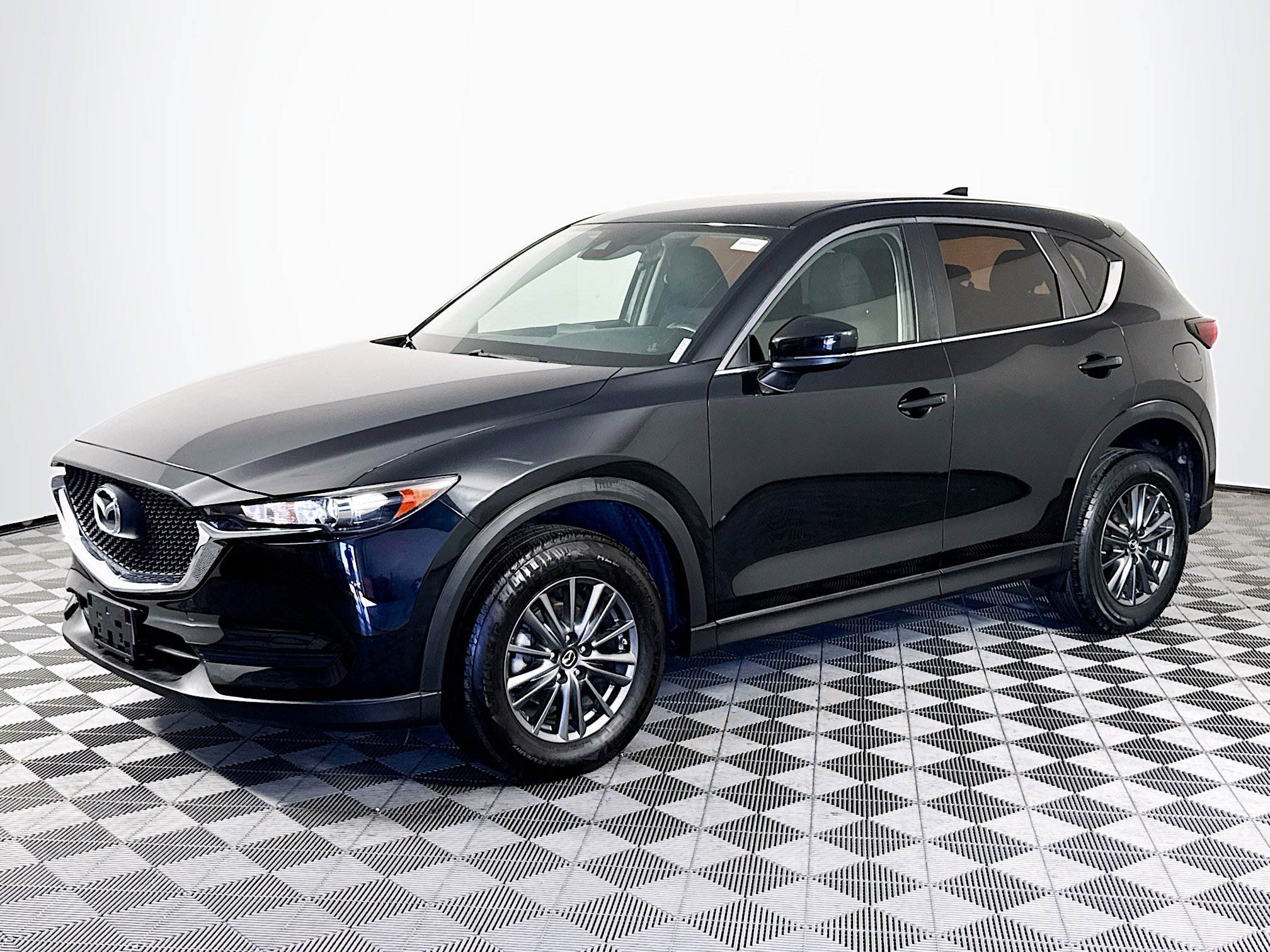 Used 2018 MAZDA CX-5 Sport image 4