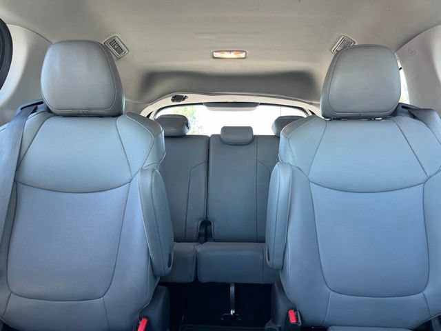 Used 2022 Toyota Sienna XLE w/ XLE Plus Package FWD image 29