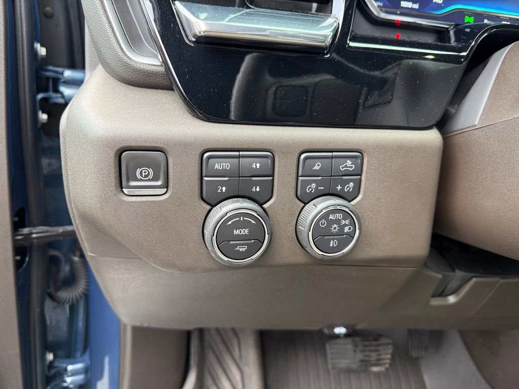 Used 2024 Chevrolet Silverado 2500 LTZ w/ LTZ Plus Package image 8