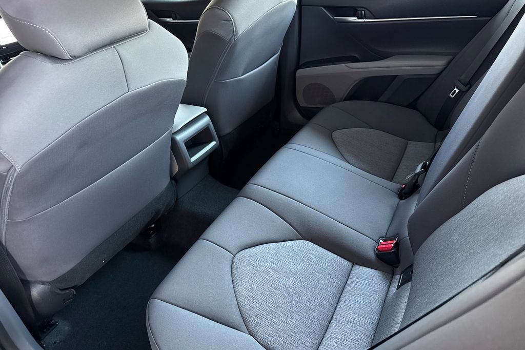 Used 2024 Toyota Camry LE w/ Convenience Package image 11