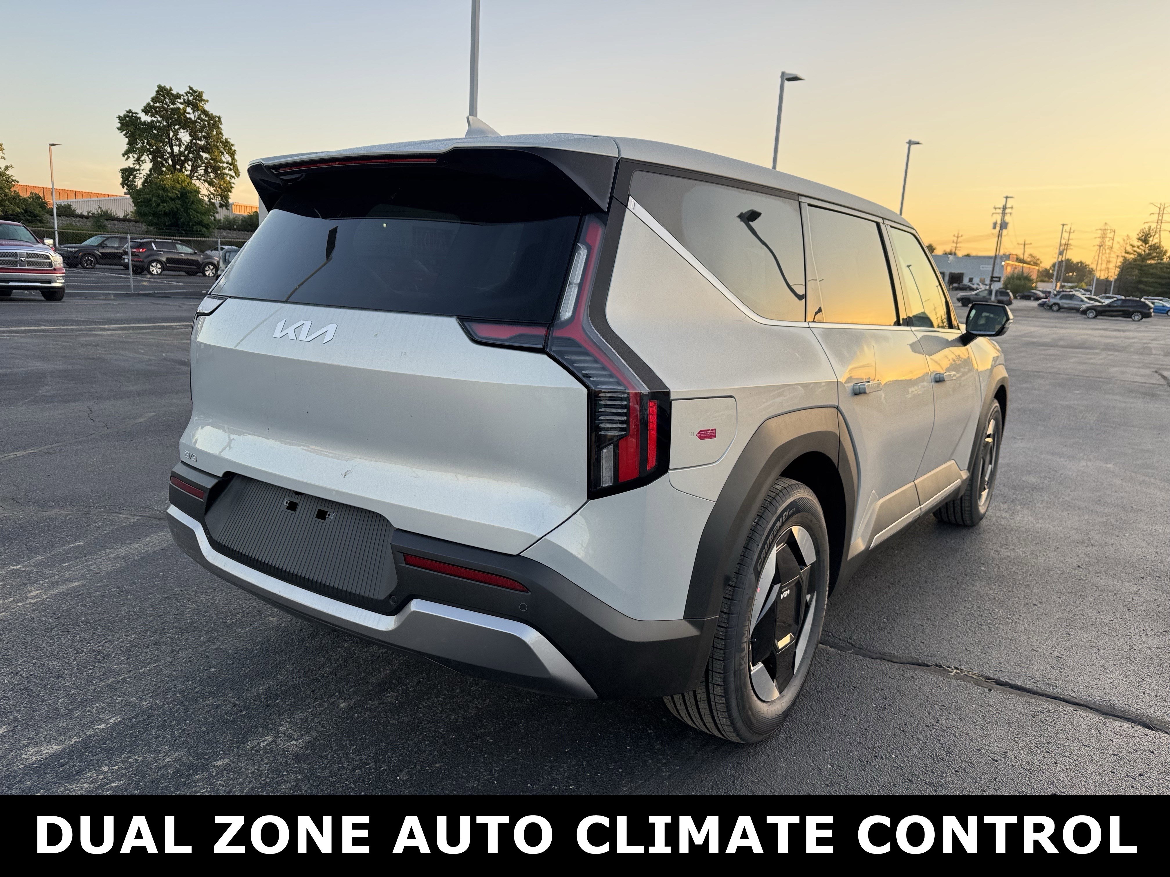 New 2026 Kia EV9 Light image 3