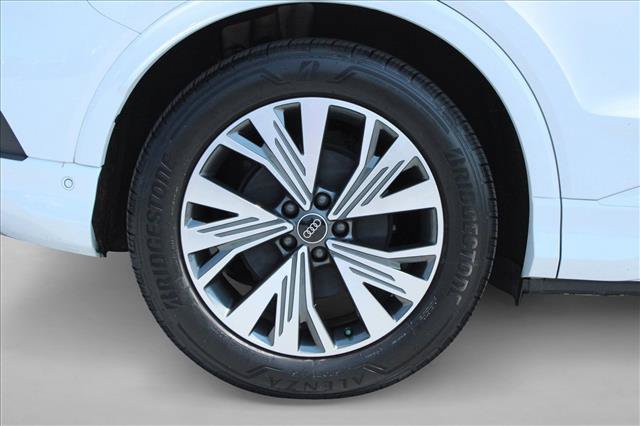 Used 2023 Audi Q4 e-tron Premium Plus w/ Premium Plus RWD image 11