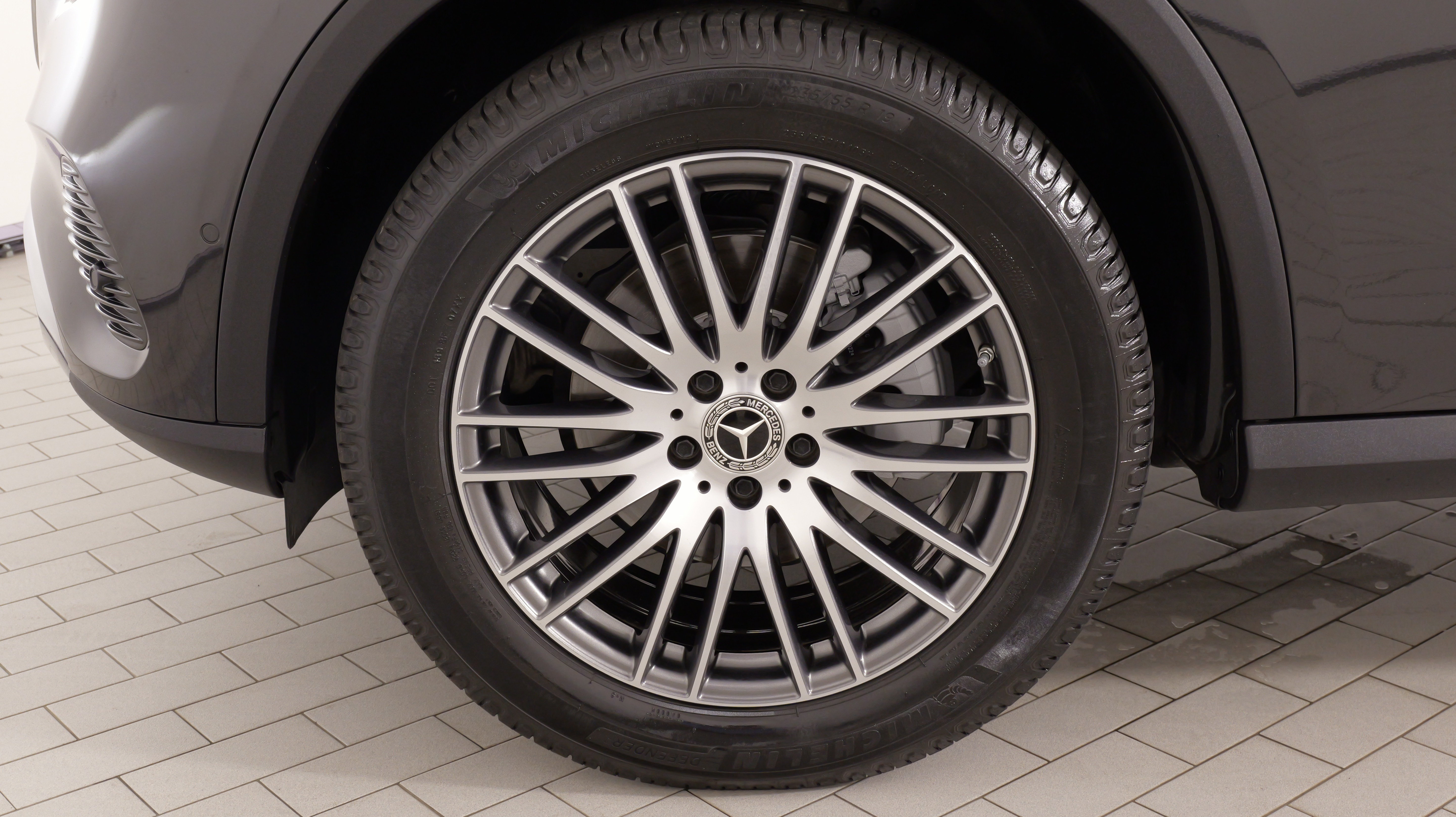 Used 2024 Mercedes-Benz GLC 300 4MATIC image 52