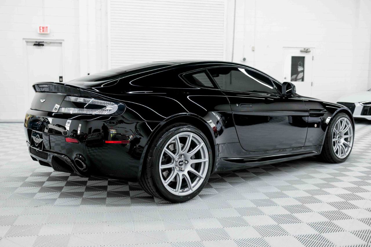 Used 2011 Aston Martin V8 Vantage N420 image 7