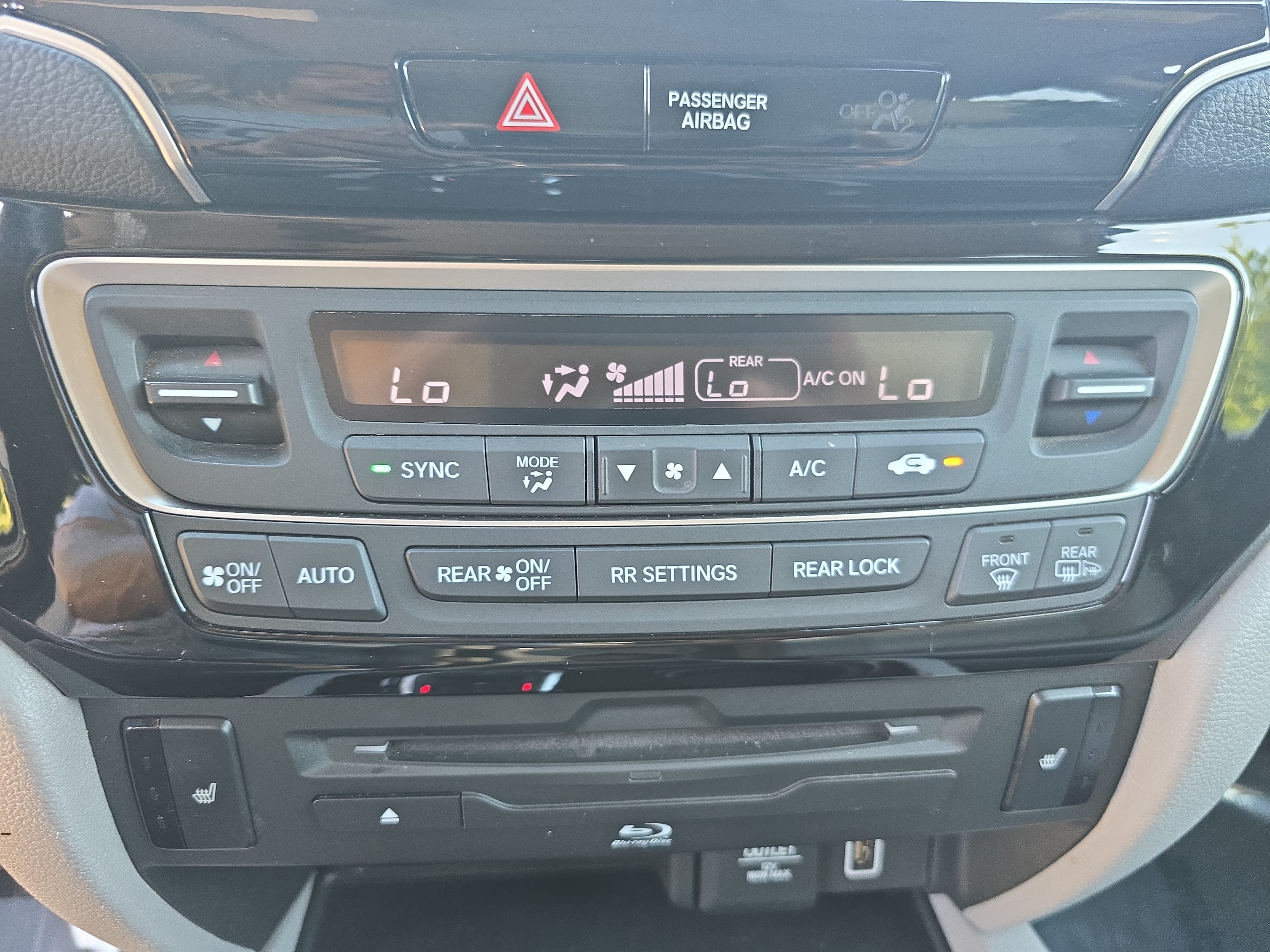 Used 2019 Honda Pilot Touring image 25