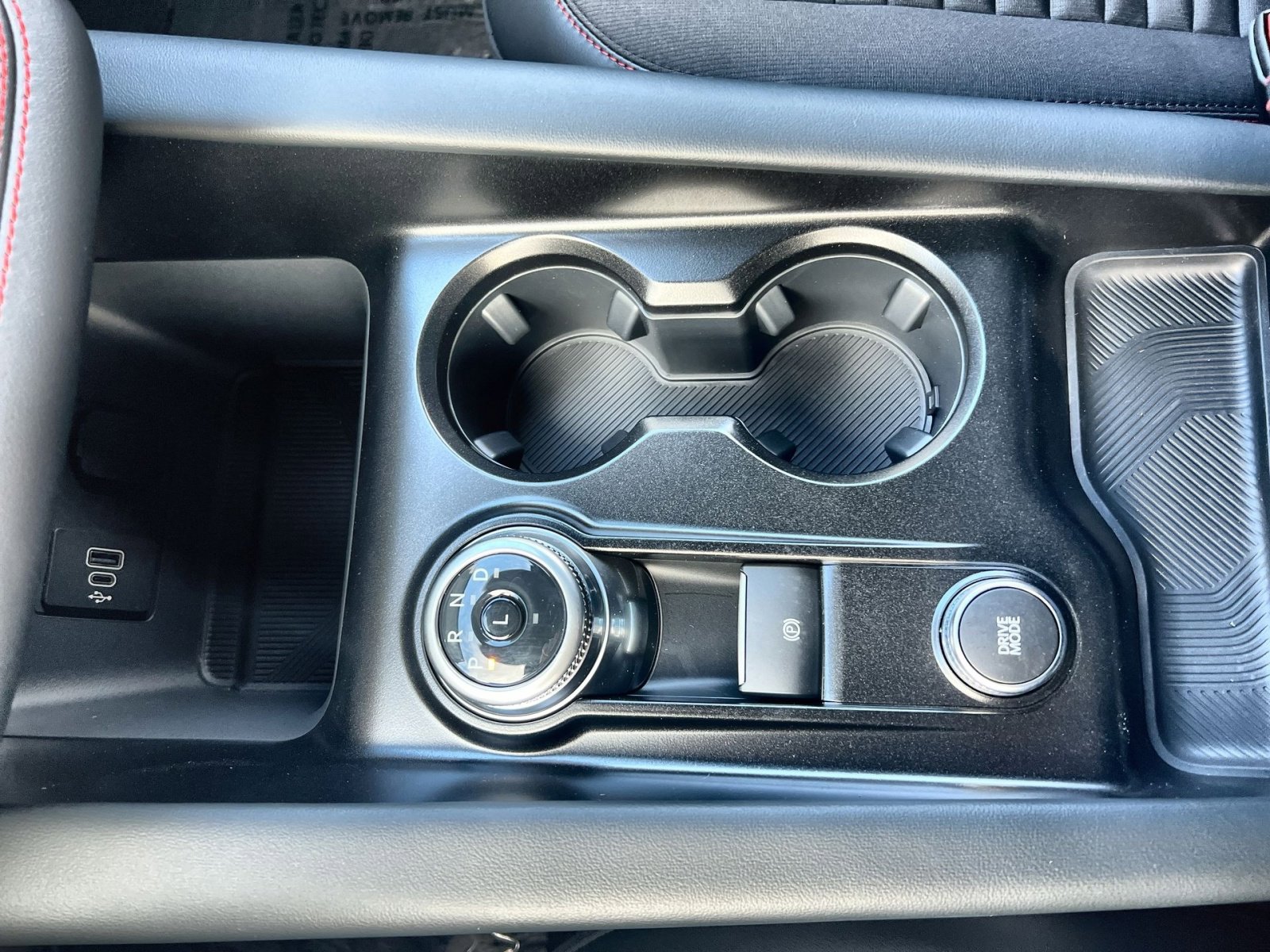 New 2026 Ford Explorer ST-Line w/ ST-Line Street Pack image 22