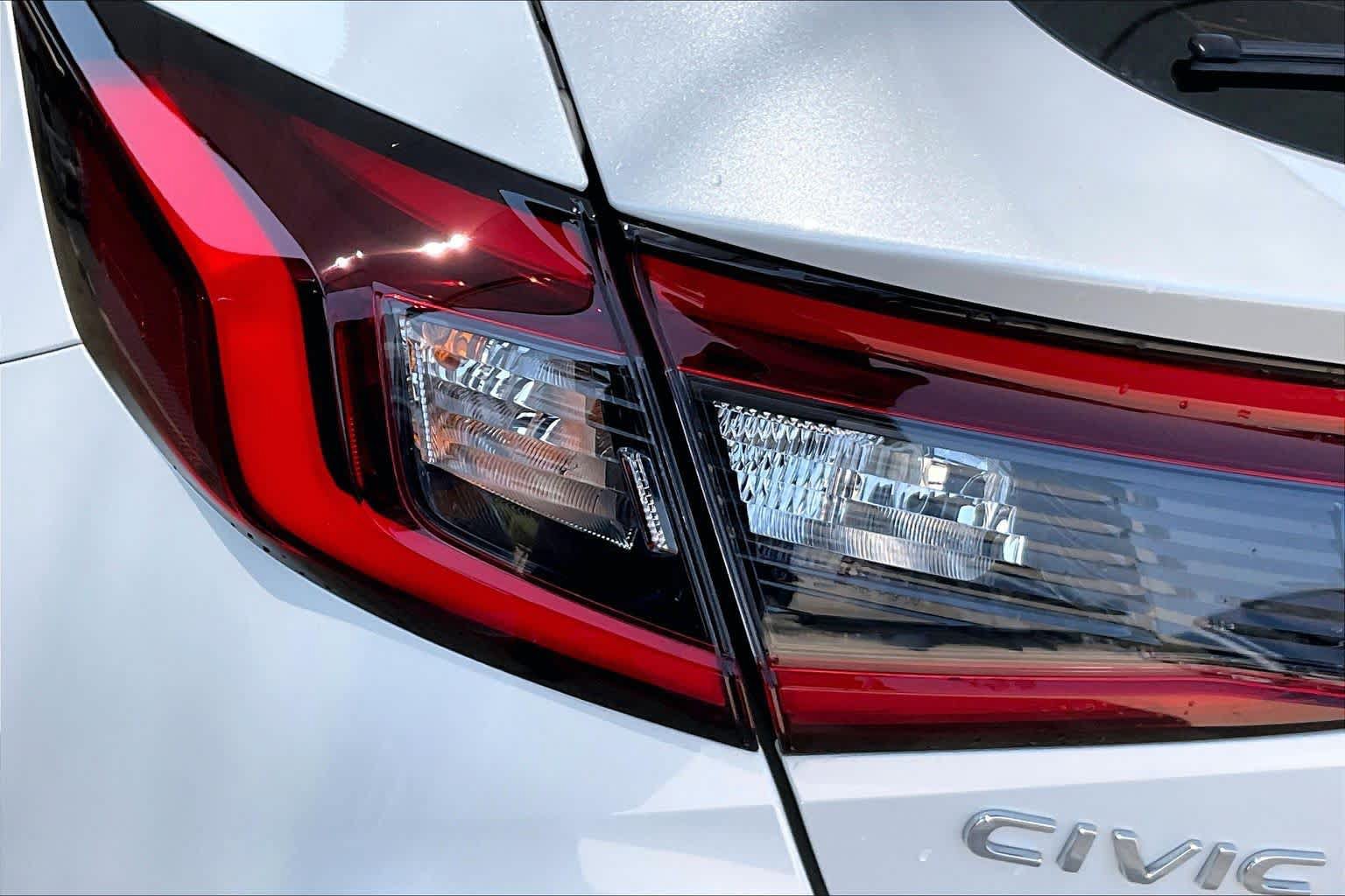 Used 2025 Honda Civic Sport Touring image 29
